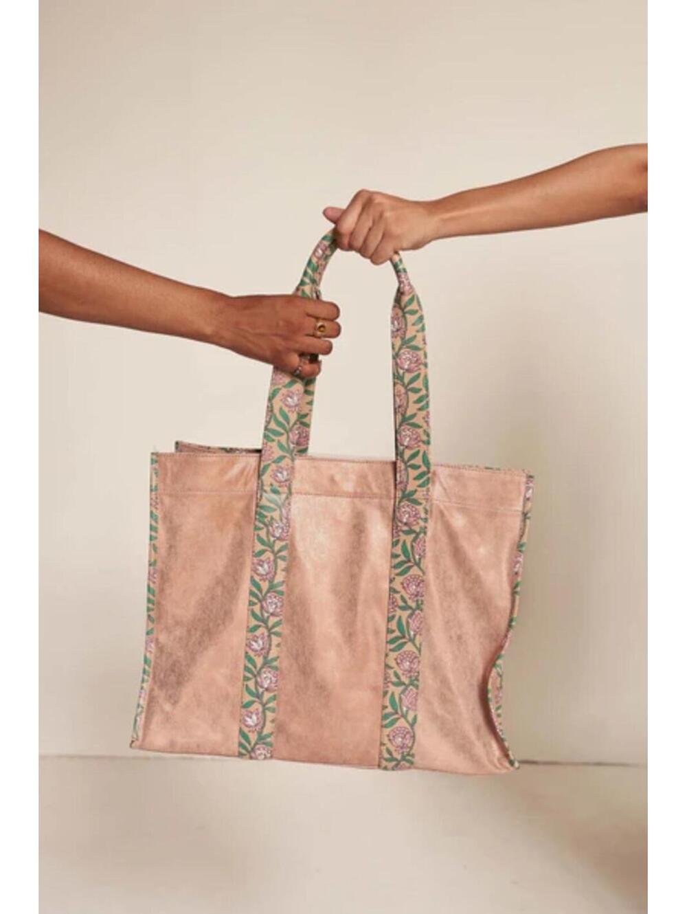 Llani Kavi Rose Gold Carry All